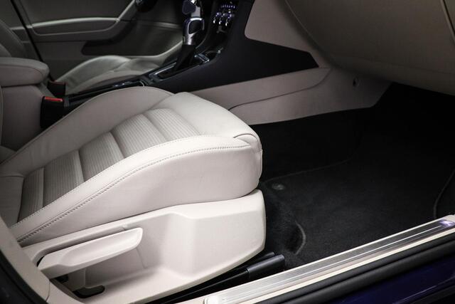 Volkswagen e-Golf e-Golf | NAVI / LEDER / SPIEGEL- PACK | WARMTEPOMP