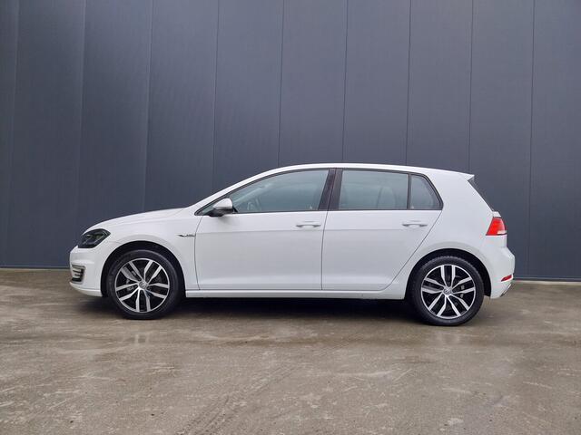 Volkswagen e-Golf 100 KW 1e EIGENAAR WARMTEPOMP ADAPT CRUISE LED NAVI ECC 17 INCH