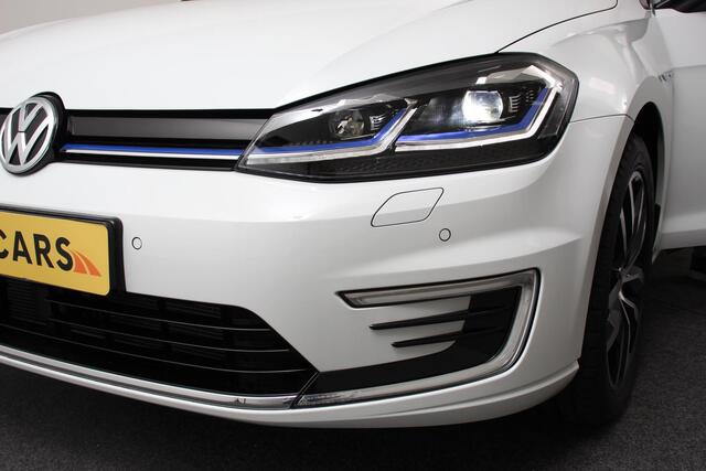 Volkswagen e-Golf e-Golf | Navigatie | Climate control | Digitale Cockpit | Led | Stoelverwarming | Camera |