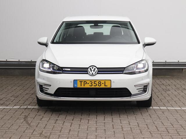 Volkswagen e-Golf e-Golf 36kWh | Warmtepomp | Navigatie | Parkeersensoren | Adaptive cruise control | App-connect | Climate control |