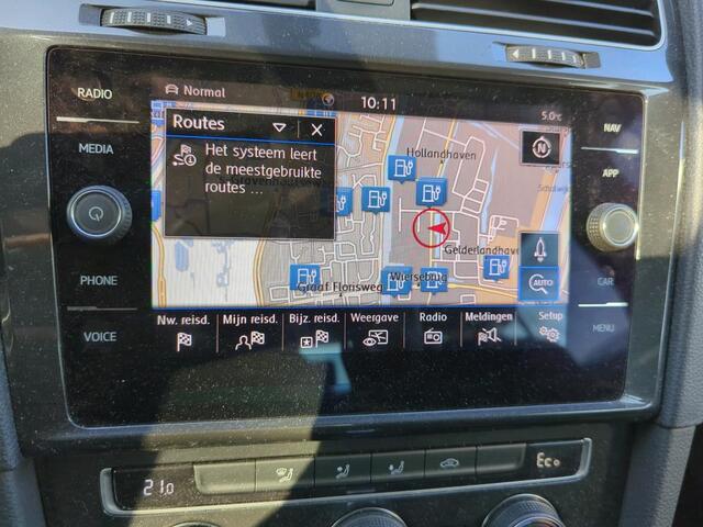 Volkswagen e-Golf E-DITION 136pk / LED / Navigatie / Climate Control / Parkeersensoren / Donker Glas / 16" LMV
