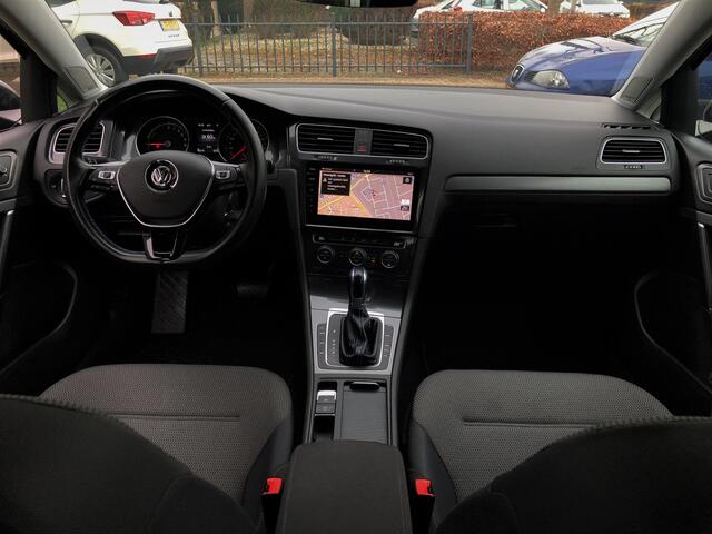 Volkswagen e-Golf 136 pk | DynAudio | Spiegelpakket