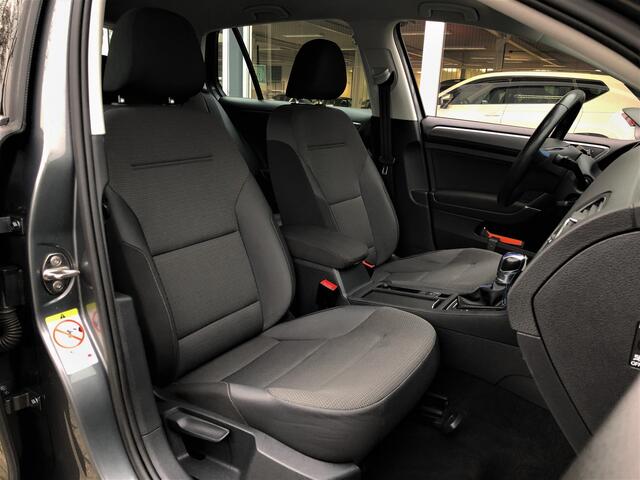 Volkswagen e-Golf 136 pk | DynAudio | Spiegelpakket