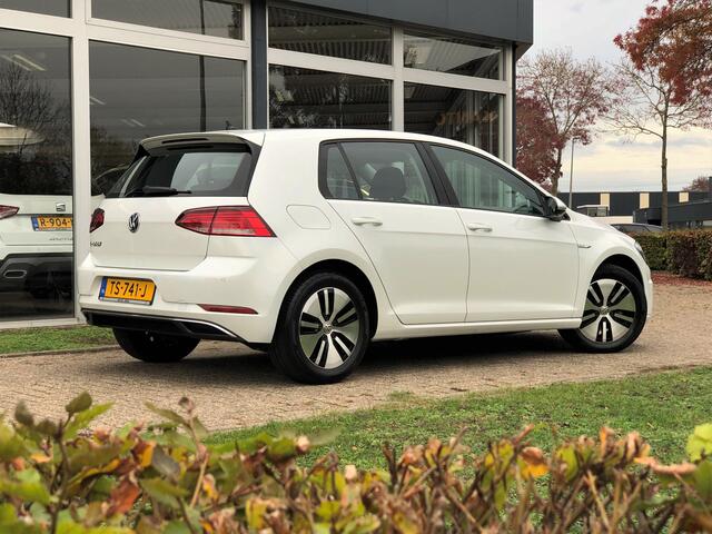 Volkswagen e-Golf 136 pk | Warmtepomp | Parelmoer | App-Connect