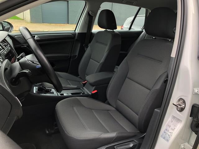 Volkswagen e-Golf 136 pk | Warmtepomp | Parelmoer | App-Connect