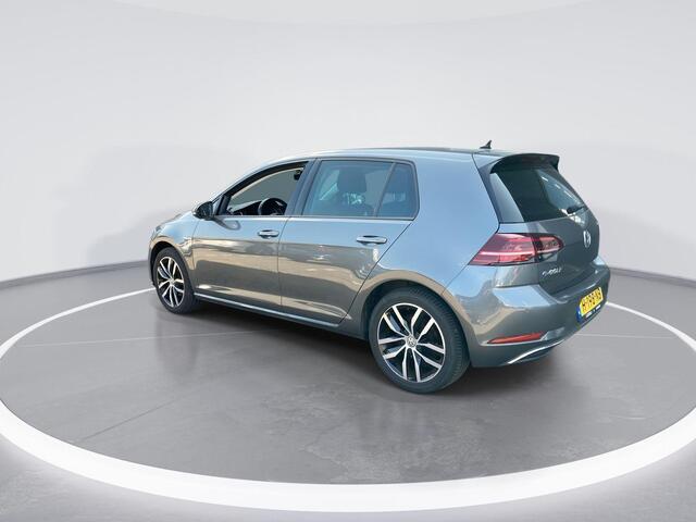 Volkswagen e-Golf E-DITION 100kW/136PK · Navigatie · Camera + Parkeersensoren · Keyless