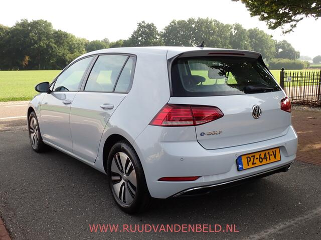 Volkswagen e-Golf 35,8KWH 94%SOH ACC/LED/NAVI/CARPLAY
