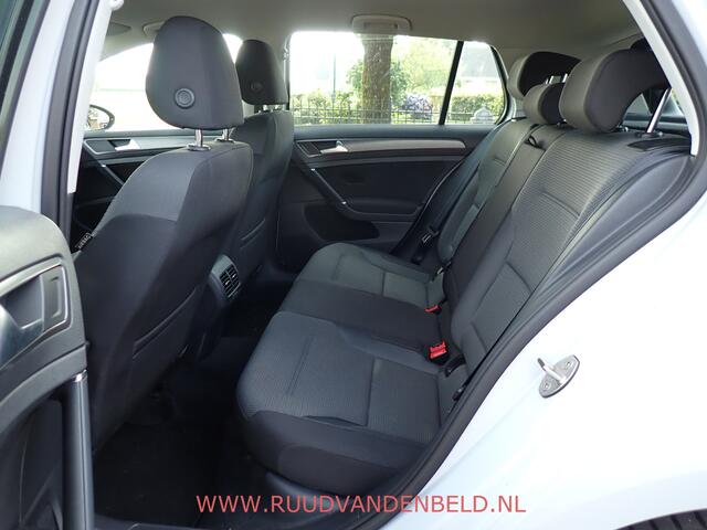 Volkswagen e-Golf 35,8KWH 94%SOH ACC/LED/NAVI/CARPLAY