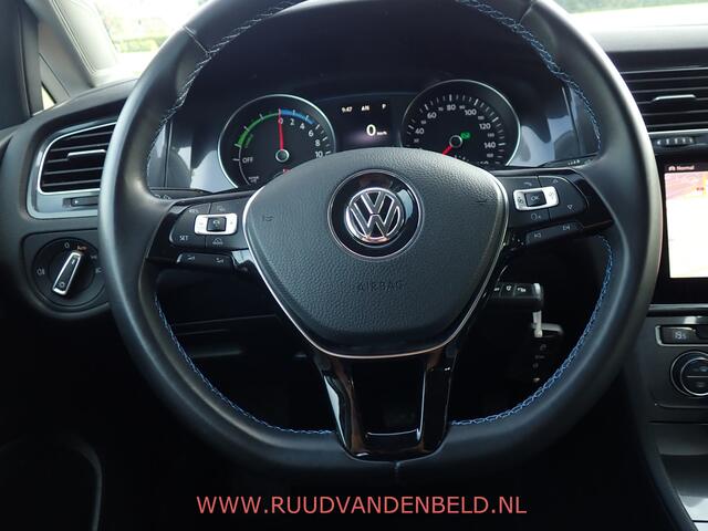 Volkswagen e-Golf 35,8KWH 94%SOH ACC/LED/NAVI/CARPLAY