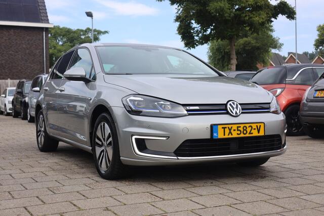 Volkswagen e-Golf I CARPLAY I ADAPTIEF CRUISE I LED