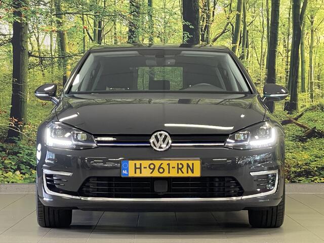 Volkswagen e-Golf E-DITION | Warmtepomp | Apple Carplay | Android Auto | Navigatie | Adaptieve Cruise Control | Standkachel | Keyless Go / Keyless Entry | Parkeersensoren | Isofix |