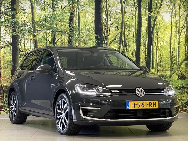 Volkswagen e-Golf E-DITION | Warmtepomp | Apple Carplay | Android Auto | Navigatie | Adaptieve Cruise Control | Standkachel | Keyless Go / Keyless Entry | Parkeersensoren | Isofix |