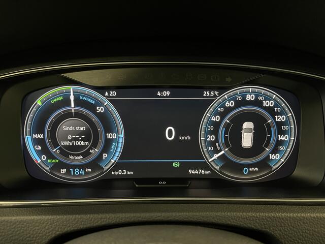 Volkswagen e-Golf E-DITION | Warmtepomp | Apple Carplay | Android Auto | Navigatie | Adaptieve Cruise Control | Standkachel | Keyless Go / Keyless Entry | Parkeersensoren | Isofix |