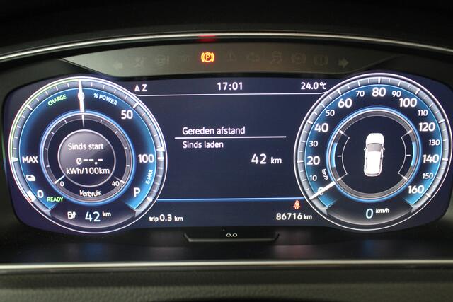Volkswagen e-Golf E-Golf DSG | Airco | PDC+Camera | Leder | Side Assist |Stoelverw.
