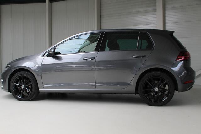Volkswagen e-Golf E-Golf DSG | Airco | PDC+Camera | Leder | Side Assist |Stoelverw.