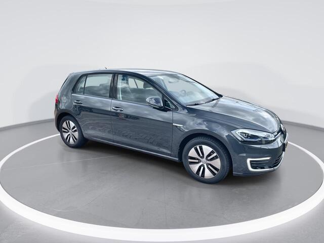 Volkswagen e-Golf 100kW/136PK E-DITION · Navigatie · Stoelverwarming · Camera + Parkeersensoren