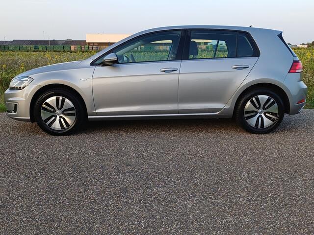 Volkswagen e-Golf e-Golf / Cruise control/ LED / Digidash