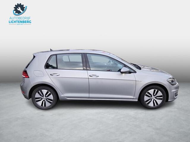 Volkswagen e-Golf ACC / Digitaal Display / Carplay / Keyless