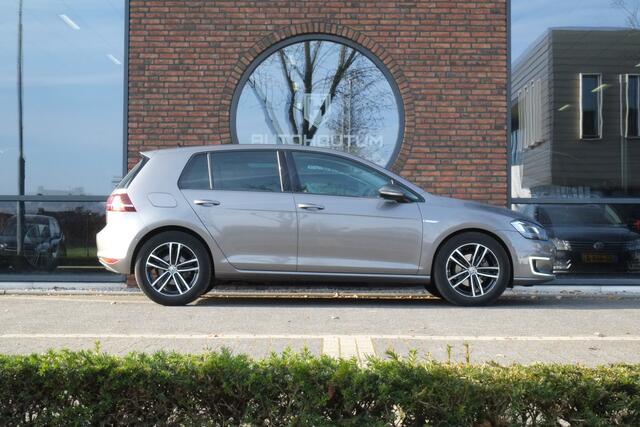 Volkswagen e-Golf Warmtepomp, Leder, ACC, Achteruitrijcamera