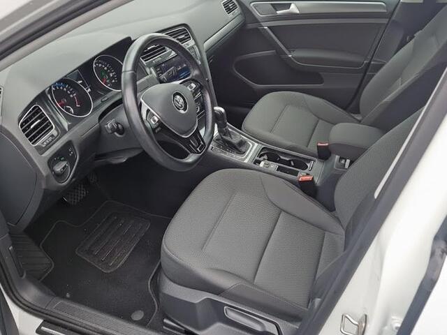 Volkswagen e-Golf E-DITION 136pk | Navi| Parksensors| LM-velgen| LED