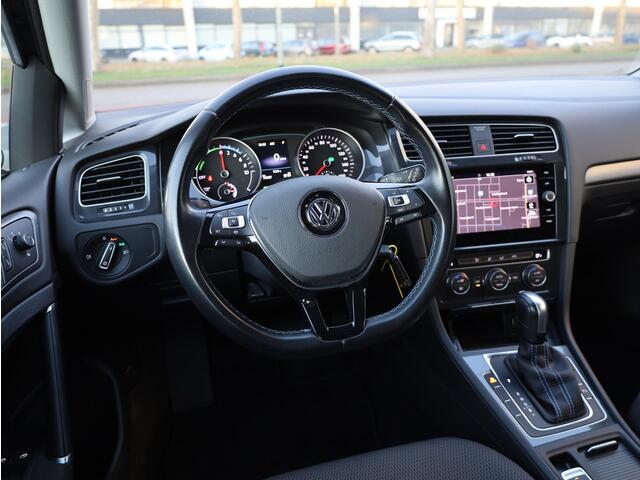 Volkswagen e-Golf E-dition 100KW | Adaptive Cruise | Carplay/Android | LED | CCS |