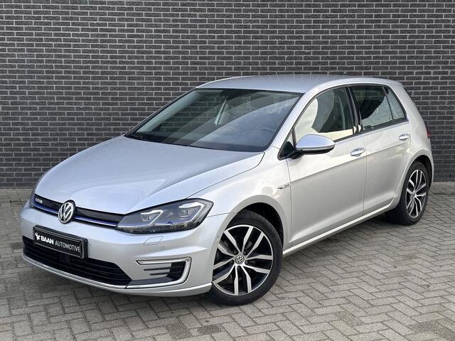 Volkswagen e-Golf e-Golf | Warmtepomp | Camera | Navigatie | Apple CarPlay/Anroid Auto