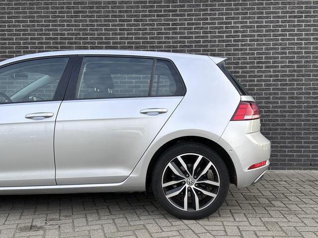 Volkswagen e-Golf e-Golf | Warmtepomp | Camera | Navigatie | Apple CarPlay/Anroid Auto