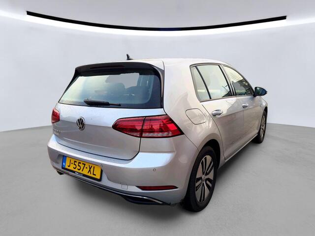 Volkswagen e-Golf E-DITION / Virtual Cockpit / LED / Navigatie / Parkeersensoren / 16"