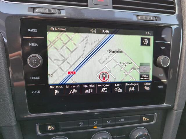 Volkswagen e-Golf E-DITION / Virtual Cockpit / LED / Navigatie / Parkeersensoren / 16"