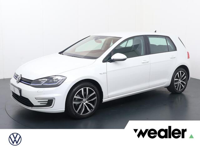 Volkswagen e-Golf E-DITION | 136 PK | Navigatiesysteem | Voorstoelen & voorruit verwarmd | Adaptive cruise control |