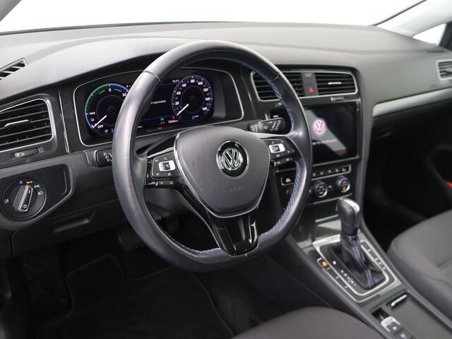 Volkswagen e-Golf E-DITION | 136 PK | Navigatiesysteem | Voorstoelen & voorruit verwarmd | Adaptive cruise control |
