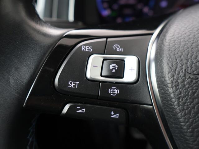 Volkswagen e-Golf E-DITION | 136 PK | Navigatiesysteem | Voorstoelen & voorruit verwarmd | Adaptive cruise control |