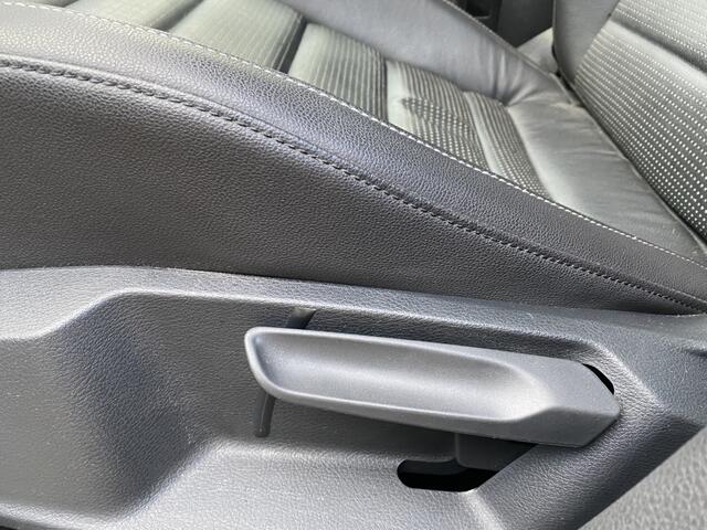 Volkswagen e-Golf e-Golf leer/navigatie/warmtepomp