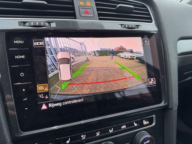 Volkswagen e-Golf e-Golf | Automaat | Navi | Camera | Lederen bekleding |