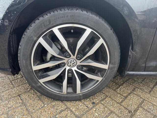 Volkswagen e-Golf e-Golf | Automaat | Navi | Camera | Lederen bekleding |