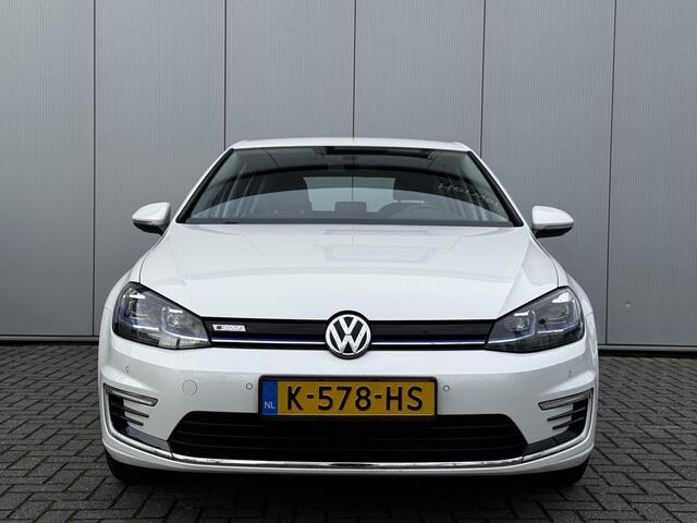 Volkswagen e-Golf E-DITION / Navigatie / SOH 93% / Parkeersensoren v+a / Adaptieve Cruise Control /