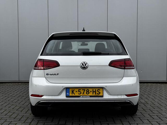 Volkswagen e-Golf E-DITION / Navigatie / SOH 93% / Parkeersensoren v+a / Adaptieve Cruise Control /