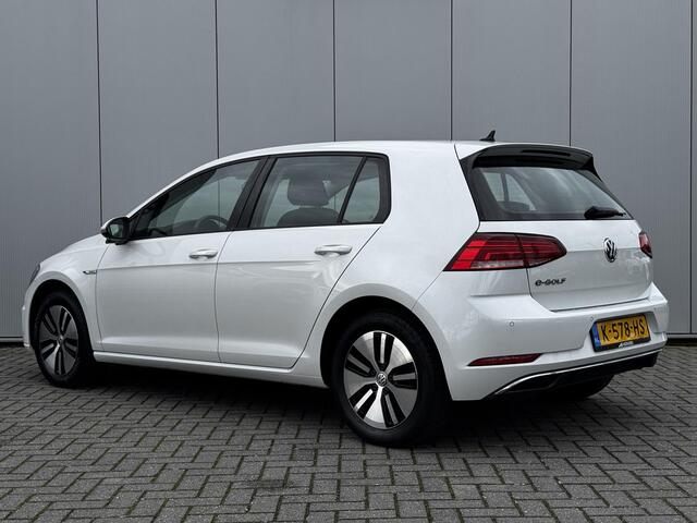 Volkswagen e-Golf E-DITION / Navigatie / SOH 93% / Parkeersensoren v+a / Adaptieve Cruise Control /