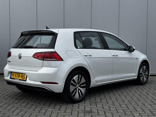 Volkswagen e-Golf E-DITION / Navigatie / SOH 93% / Parkeersensoren v+a / Adaptieve Cruise Control /