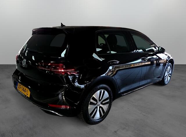 Volkswagen e-Golf SOH 88% / Digitaal Dash / Warmtepomp