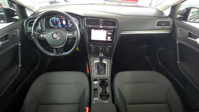 Volkswagen e-Golf SOH 88% / Digitaal Dash / Warmtepomp