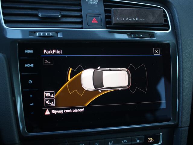 Volkswagen e-Golf e-Golf Warmtepomp, Virtual display, Carplay, ACC