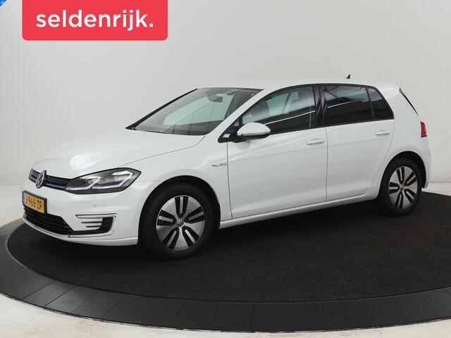 Volkswagen e-Golf E-DITION | Stoelverwarming | Warmtepomp | Carplay | Adaptive cruise | Virtual Cockpit | Navigatie | LED Plus | Getint glas | Climate control