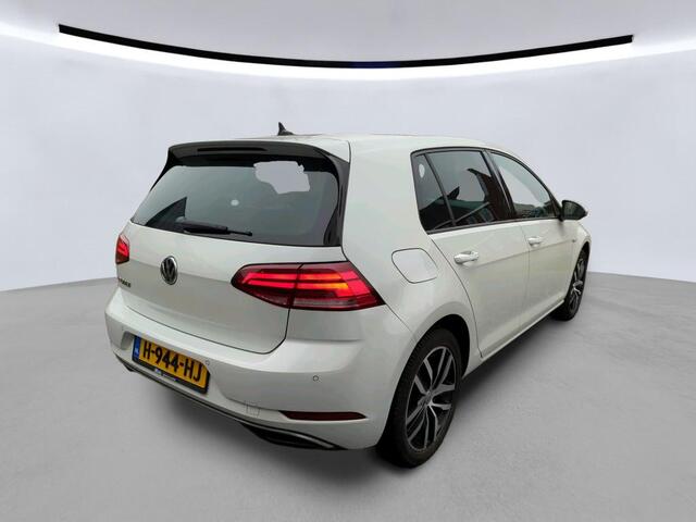 Volkswagen e-Golf E-DITION / Digitaal dashboard / Navigatie / Camera / LED / Parkeersensoren V+A /