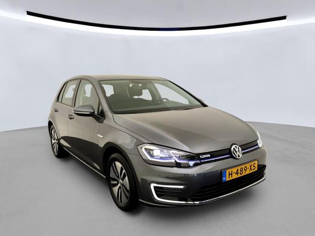 Volkswagen e-Golf E-DITION / Achteruitrijcamera / 16 Inch / Climate control / Adaptive Cruise / Led