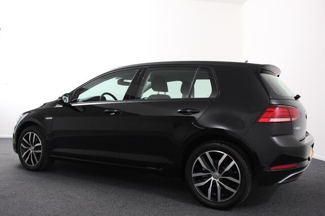 Volkswagen e-Golf e-Golf Edtion | Navigatie | Apple Carplay/Android auto | Bluetooth | Adaptieve Cruise Control | Lichtmetalen Velgen 17" | Parkeer sensoren