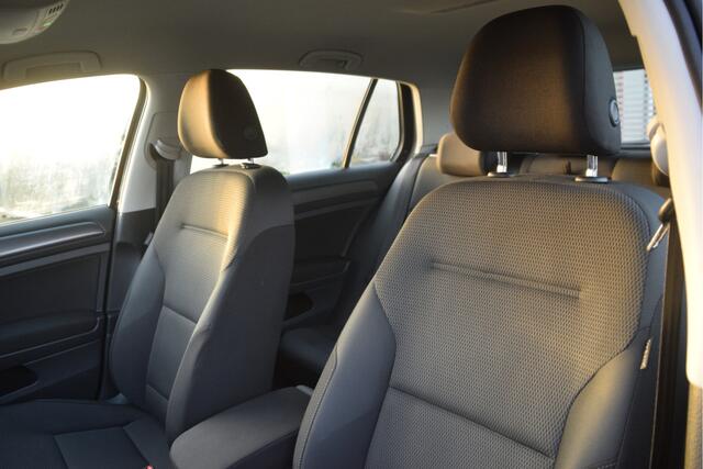 Volkswagen e-Golf e-Golf Carplay | LED | Adap.cruise | Clima | Bluetooth | Warmtepomp