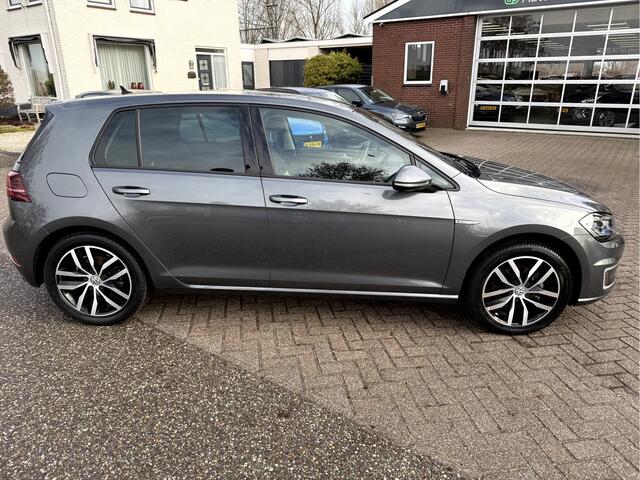 Volkswagen e-Golf e-Golf SOH 94%, 17''Lmv, Camera, App Connect