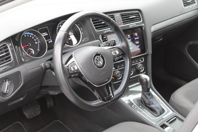 Volkswagen e-Golf E-DITION SoH 91% | Stoelverwarming | Carplay/Android auto