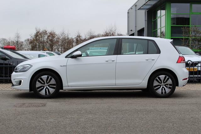 Volkswagen e-Golf E-DITION SoH 91% | Stoelverwarming | Carplay/Android auto